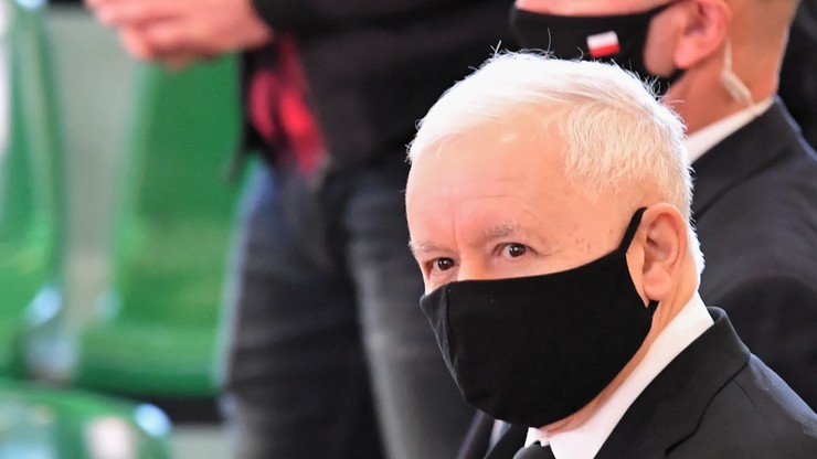 Marszałek Mazowsza ma przeprosić Jarosława Kaczyńskiego. Wyrok jest prawomocny
