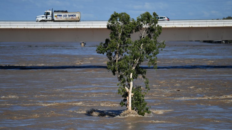 Już pięć ofiar śmiertelnych cyklonu Debbie w Australii