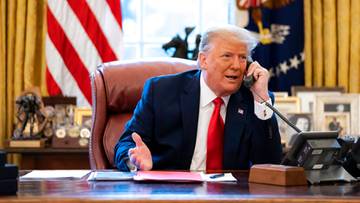 Trump zadzwonił do Zełenskiego. "Długa rozmowa"