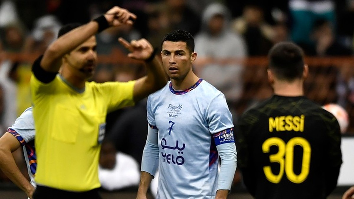 Cristiano Ronaldo pójdzie w ślady Lionela Messiego? Zaskakujące informacje