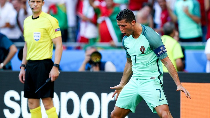 Portugalska prasa o Ronaldo: Geniusz wrócił, sam przeciw wszechświatowi