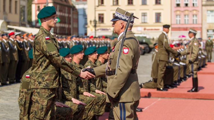 Szef MON: Polska armia musi być skuteczniejsza