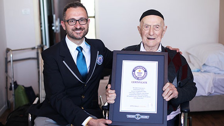 Najstarszy mężczyzna na świecie urodził się w Żarnowie. Przeżył Auschwitz