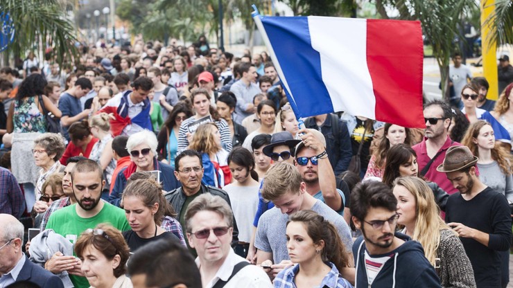 Minuta ciszy w całej Europie. Miasta oddadzą hołd ofiarom paryskich zamachów