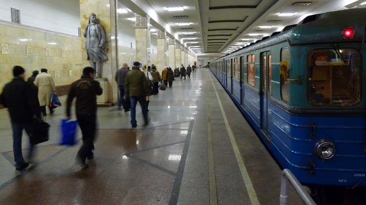 Alarm bombowy w Moskwie. Informacja o ładunkach na trzech stacjach metra