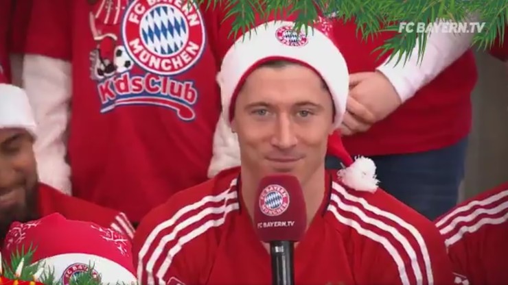 Piłkarze Bayernu zaśpiewali "Jingle Bells". Polskie życzenia "Lewego" (WIDEO)