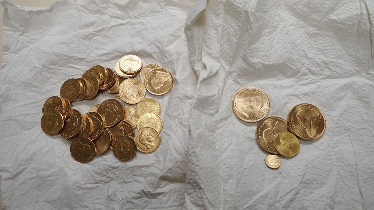 Niemcy: Celnicy zarekwirowali złote monety warte ok. 24 tys. euro. Polak wiózł je do Pragi