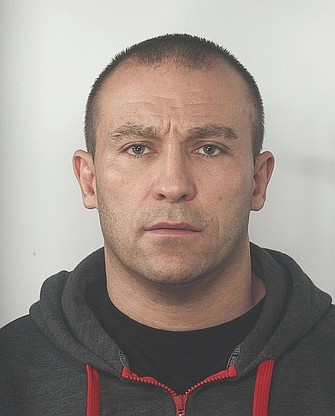 Poszukiwany 42-letni mężczyzna zameldowany jest w Poznaniu przy ul. Biskupińskiej