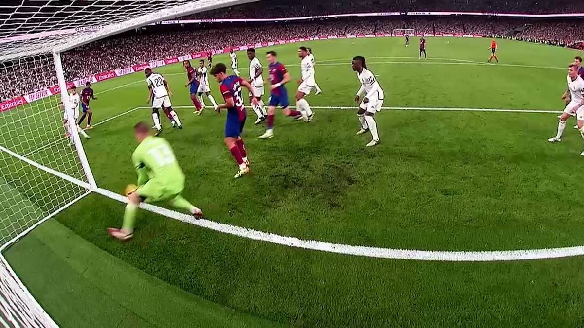 Kontrowersja w El Clasico. Dlaczego w La Liga nie ma technologii Goal-Line?
