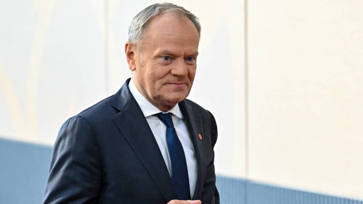 Węgierski polityk uderza w Tuska. "Broni terrorystów"