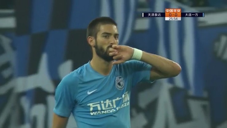 Gol bezpośrednio z rzutu rożnego! Carrasco zachwycił pięknym strzałem (WIDEO)