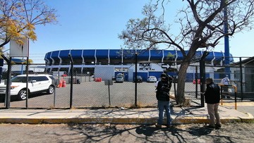 Zamieszki na stadionie w Meksyku. Władze ligi piłkarskiej reagują