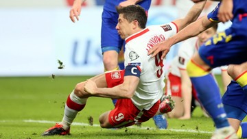 "Lewandowski czuje ból w kolanie"