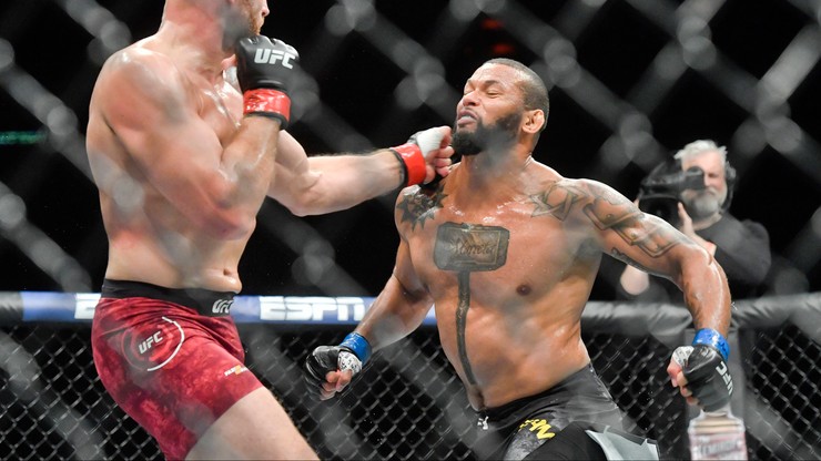 UFC 239: Brazylijski król nokautu zdetronizuje "Bonesa"?