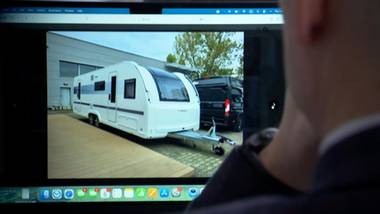 Nowa luksusowa przyczepa pełna wilgoci. Walka właściciela z serwisem