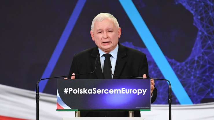 Sondaż CBOS: wysokie poparcie dla PiS. Partia Kaczyńskiego z wynikiem 43 proc. PO na drugim miejscu