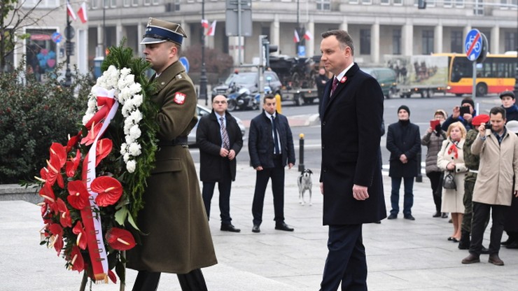 Prezydent złożył wieńce przed pomnikami Piłsudskiego i Witosa