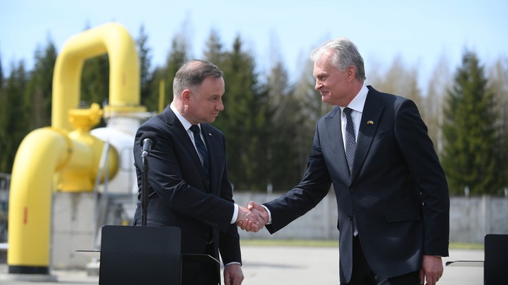 Prezydent Andrzej Duda: gazowy interkonektor Polska-Litwa odpowiedzią na szantaż gazowy Rosji