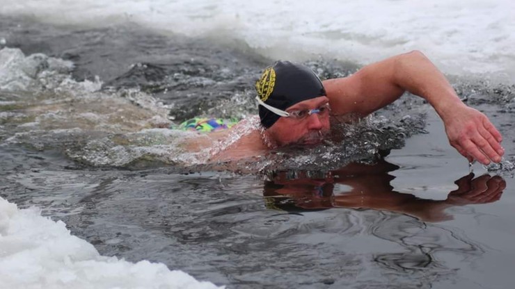 Mistrz świata w zimowym pływaniu podejmuje kolejne wyzwanie