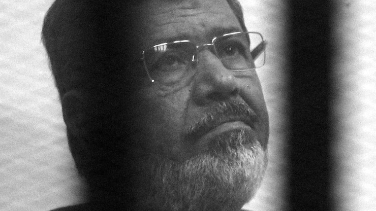 Mursi miał atak serca. Pierwszy i jedyny demokratyczny prezydent Egiptu pochowany wbrew woli rodziny