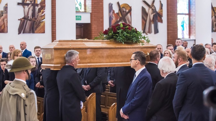Pogrzeb Józefa Leśniaka. "Żegnamy dziś wspaniałego człowieka"