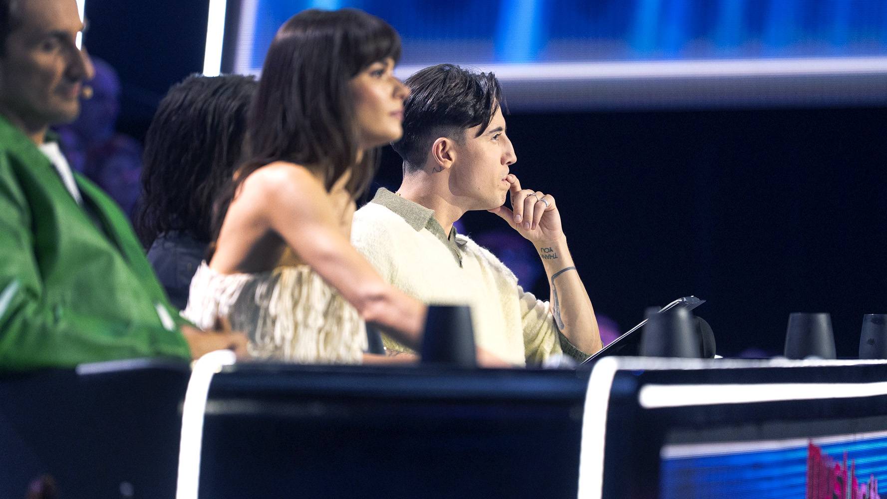 Dawid Kwiatkowski wbity w fotel jurora. Jak ocenia występy?