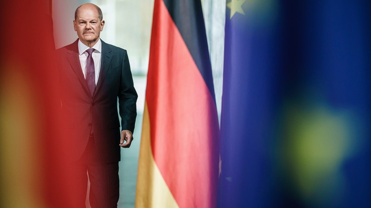 Wojna w Ukrainie. Brytyjskie media: kanclerz Niemiec Scholz najwartościowszym sojusznikiem Putina