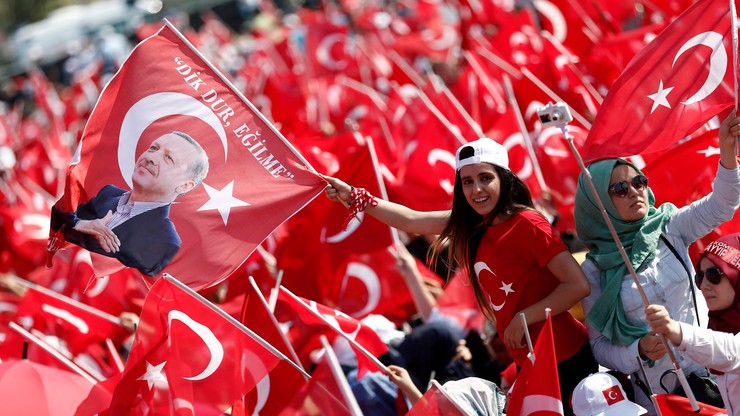 "Ocieplenie w linii Turcja-Rosja nie wpłynie na rolę Ankary w NATO"