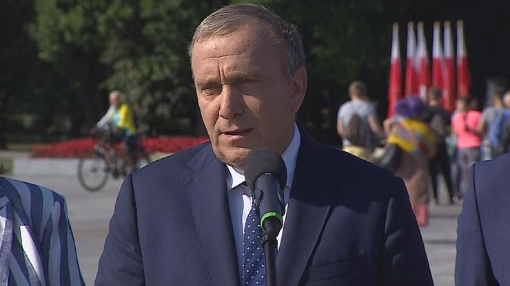 Schetyna: obchody są w Katowicach, bo to okręg wyborczy premiera Morawieckiego. Fogiel komentuje