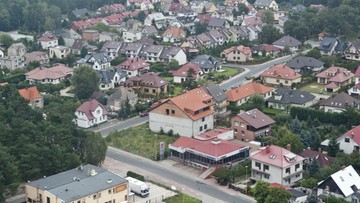 Bomba na prywatnej posesji w Szczecinie. W czwartek wydobycie niewybuchu