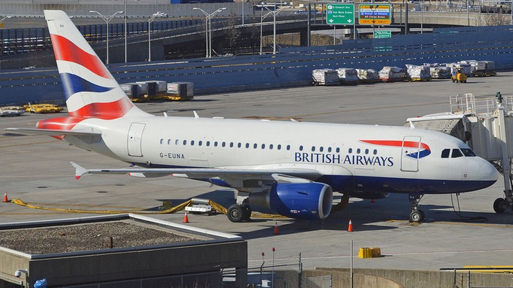 British Airways i Ryanair odwołują setki lotów z powodu koronawirusa