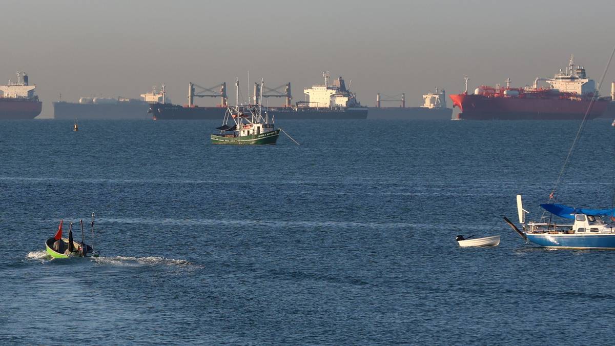 Supertankowiec pokonał cieśninę Ormuz. "Nie uiścił opłaty"