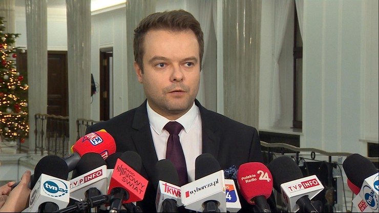 Rzecznik PiS: Sejm w czwartek nie zajmie się projektem zmian w sądach