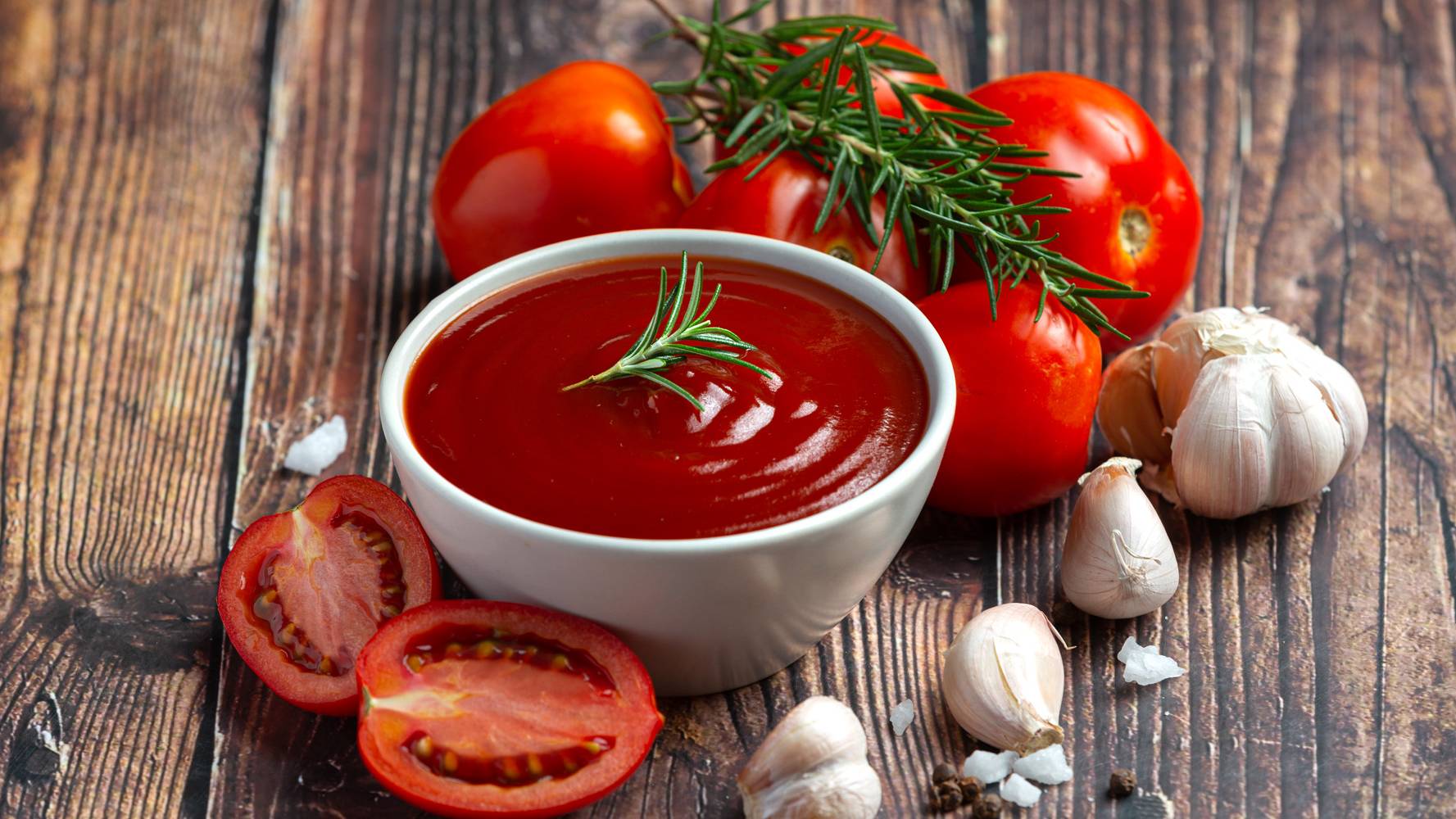 Ketchup z cukinii. Przepis na domowy sos z Ewa gotuje - Polsat.pl