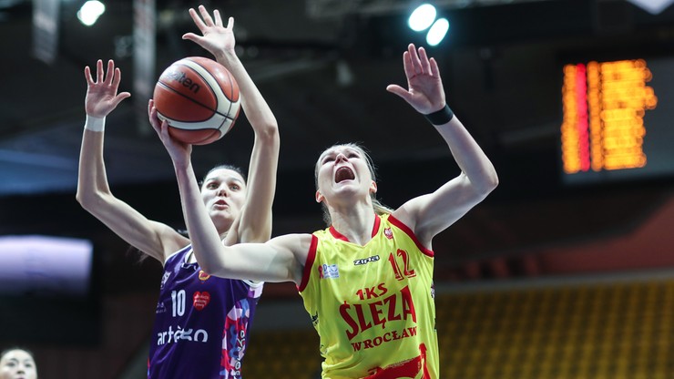 Energa Basket Liga kobiet: Mistrzynie Polski nie składają broni