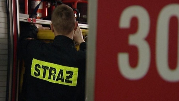 Pożar lakierni w Częstochowie. Z ogniem walczyło 17 zastępów straży pożarnej