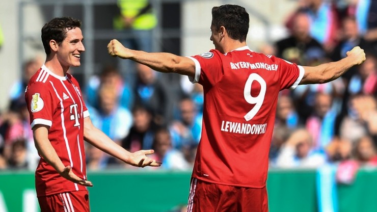 Puchar Niemiec: Gole Lewandowskiego i Sobiecha, debiut Kapustki