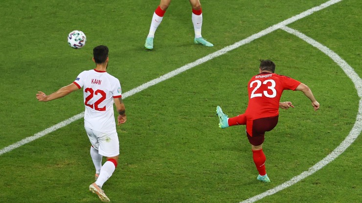 Euro 2020. Szwajcaria - Turcja 2:0. Gol Xherdana Shaqiriego