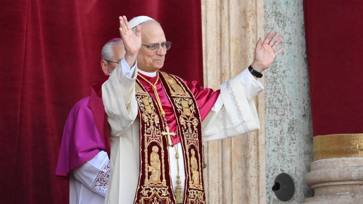 Pierwsze słowa nowego papieża Leona XIV. "Pokój niech będzie z wami"