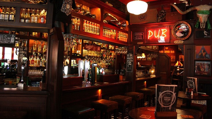 Po 90 latach w Irlandii w Wielki Piątek można napić się alkoholu w pubie