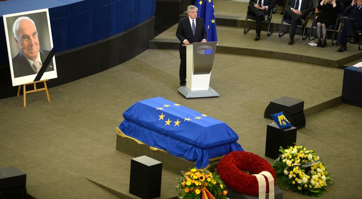 "Był bohaterem zjednoczenia Europy". Uroczystości pogrzebowe Helmuta Kohla