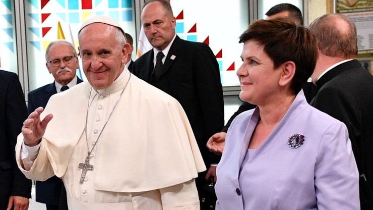 Szydło: papież mówiąc o przyjmowaniu uchodźców daje wybór drogi