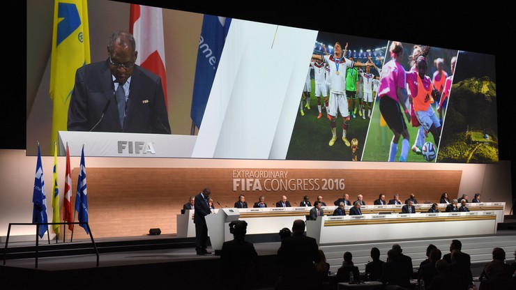FIFA będzie zreformowana! Delegaci przyjęli pakiet reform