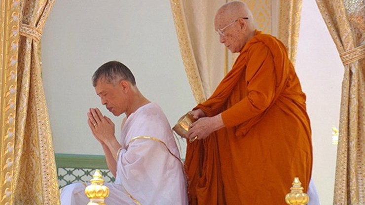 Tajlandzka prasa wychwala króla. Rama X ogłosił ułaskawienie więźniów