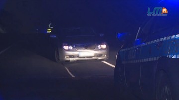 Strzały w czasie policyjnego pościgu. Ranni funkcjonariusze i dwóch uciekinierów
