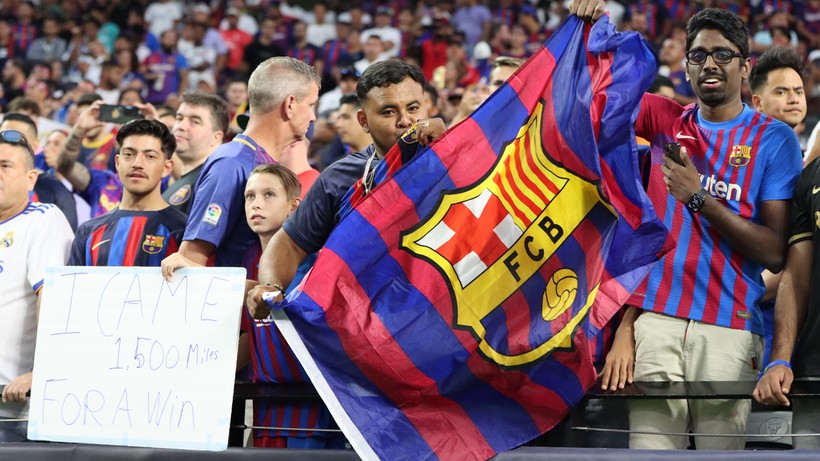 Media: "Eksplozja optymizmu" w FC Barcelona po przyjściu Roberta Lewandowskiego