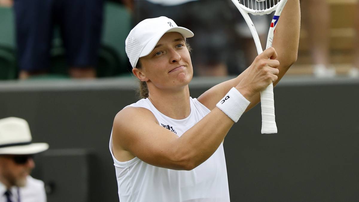 Wimbledon: Świątek - McNally. Relacja na żywo