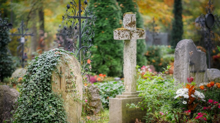 Nowy projekt ustawy o cmentarzach i chowaniu zmarłych. Ma zastąpić przepisy z lat 50.