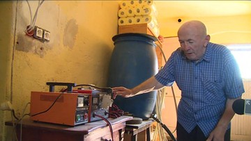 71 lat czekali na prąd. Właśnie po raz pierwszy włączyli lodówkę