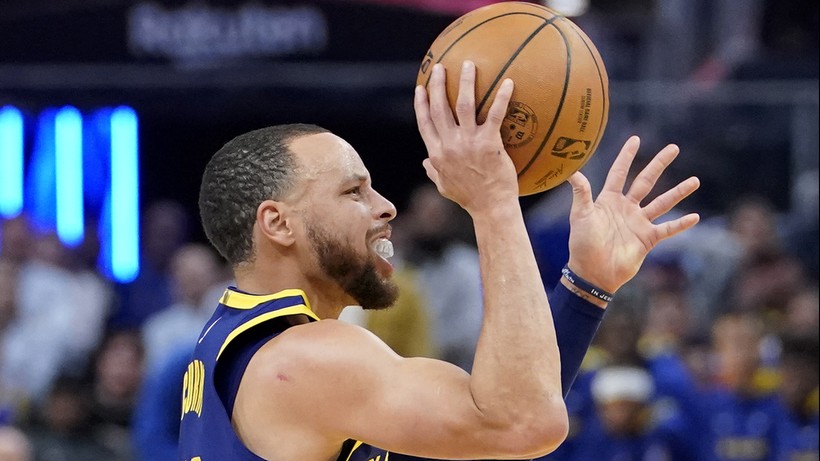 NBA: Stephen Curry poprowadził Golden State Warriors do wygranej nad Toronto Raptors
